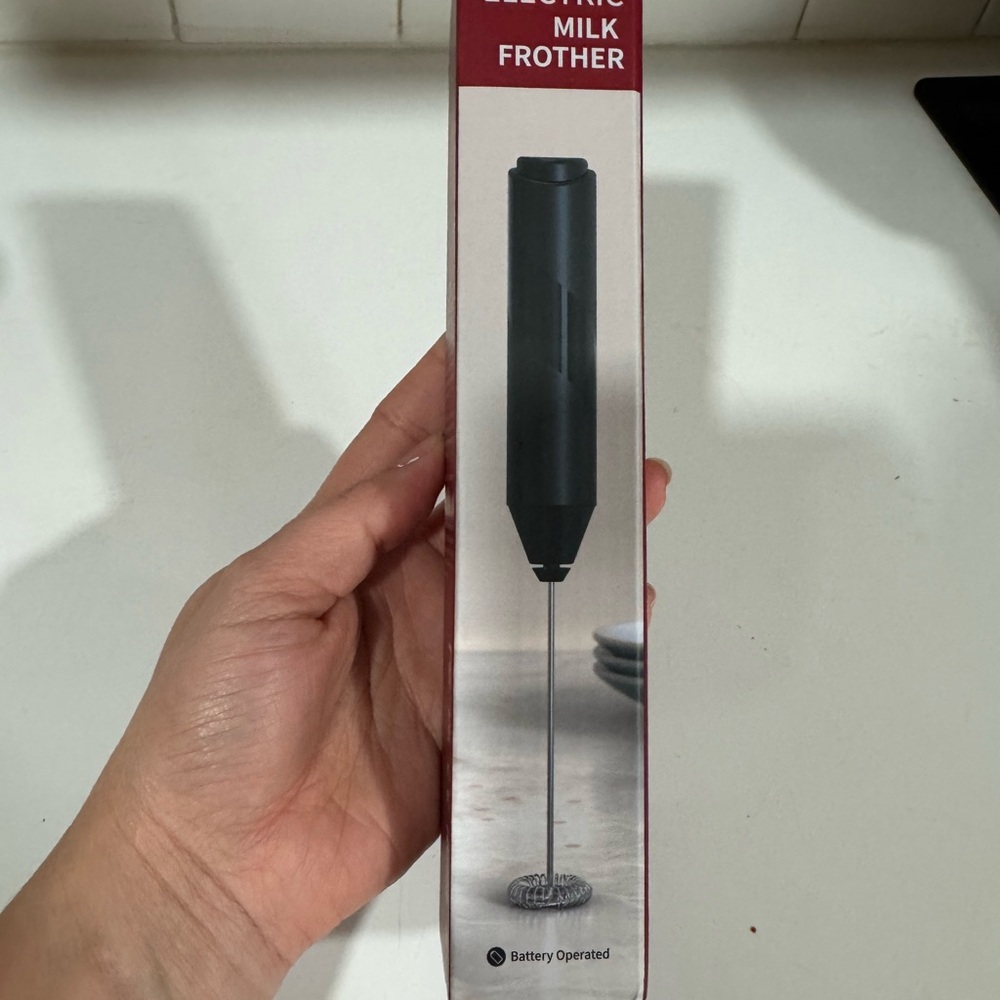 Black Milk Frother